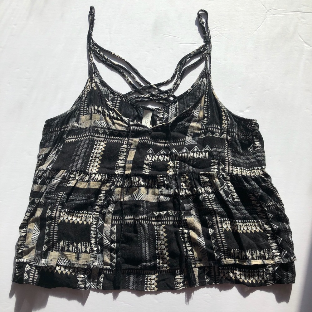 Black, tan and white tank
